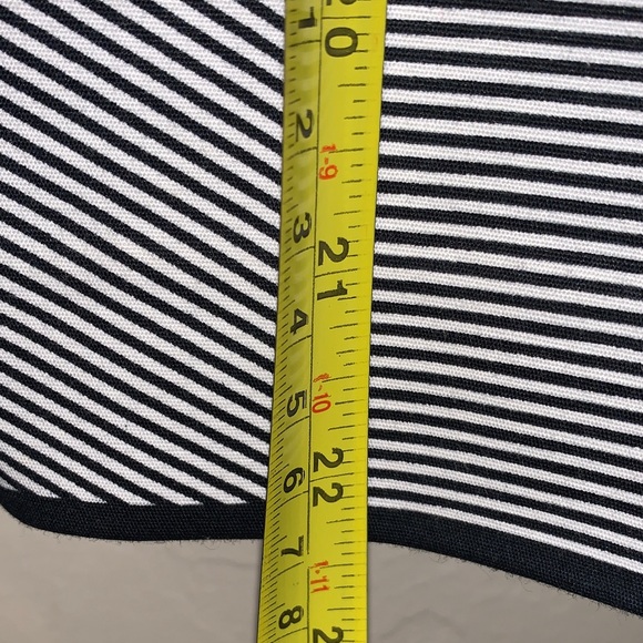 Ann Taylor Monochrome Checkered Pencil Skirt - Picture 10 of 10